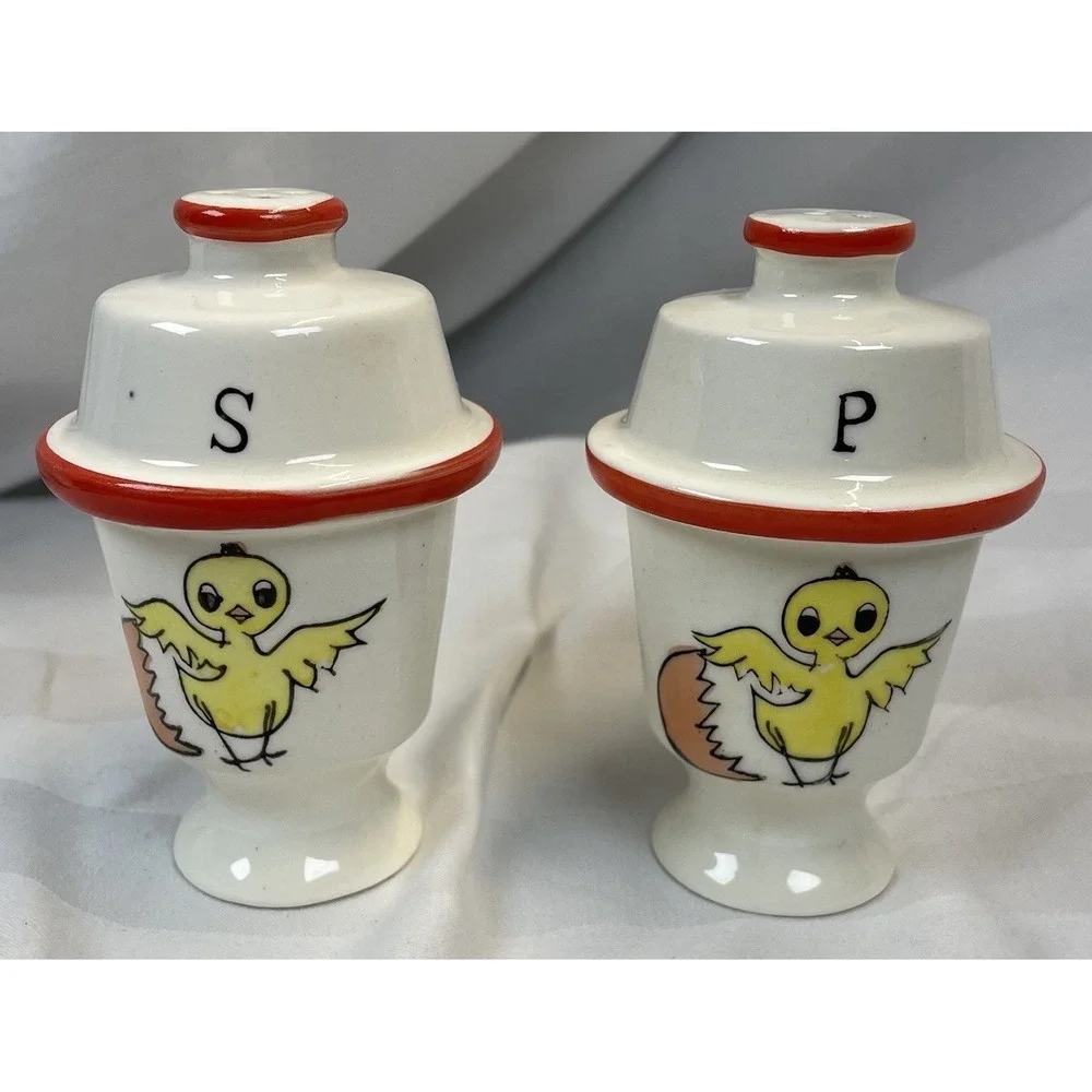 Vintage Salt & Pepper Shakers Chicks Cracked Egg Lego Japan‎ Hand Painted Rare